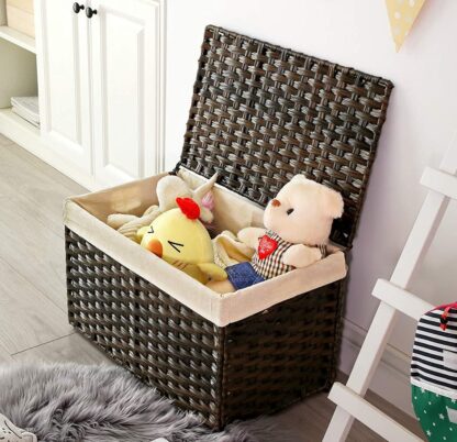 Brown Storage Basket with Lid, Rattan-Style Storage Trunk with Cotton Liner and Handles, for Bedroom Closet Laundry Room, 21.9 x 13.4 x 13.4 Inches