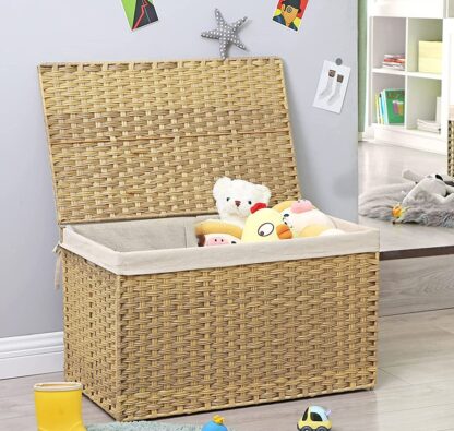 Natural Storage Basket with Lid, Rattan-Style Storage Trunk with Cotton Liner and Handles, for Bedroom Closet Laundry Room, 29.9 x 17.1 x 18.1 Inches