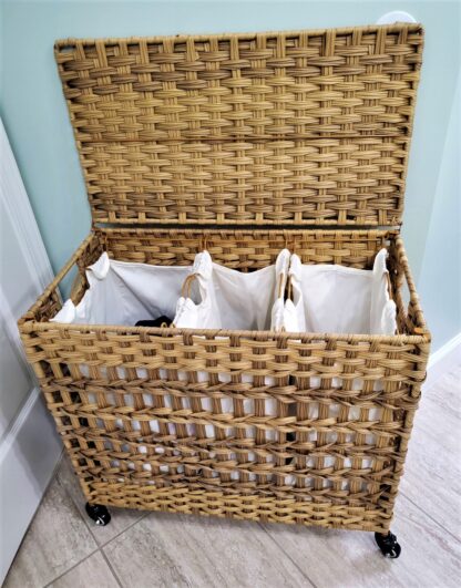 Natural Handwoven Laundry Hamper, Rattan-Style Laundry Basket with 3 Removable Bags, Handles, Laundry Sorter with Lid, for Living Room, Bathroom, Laundry